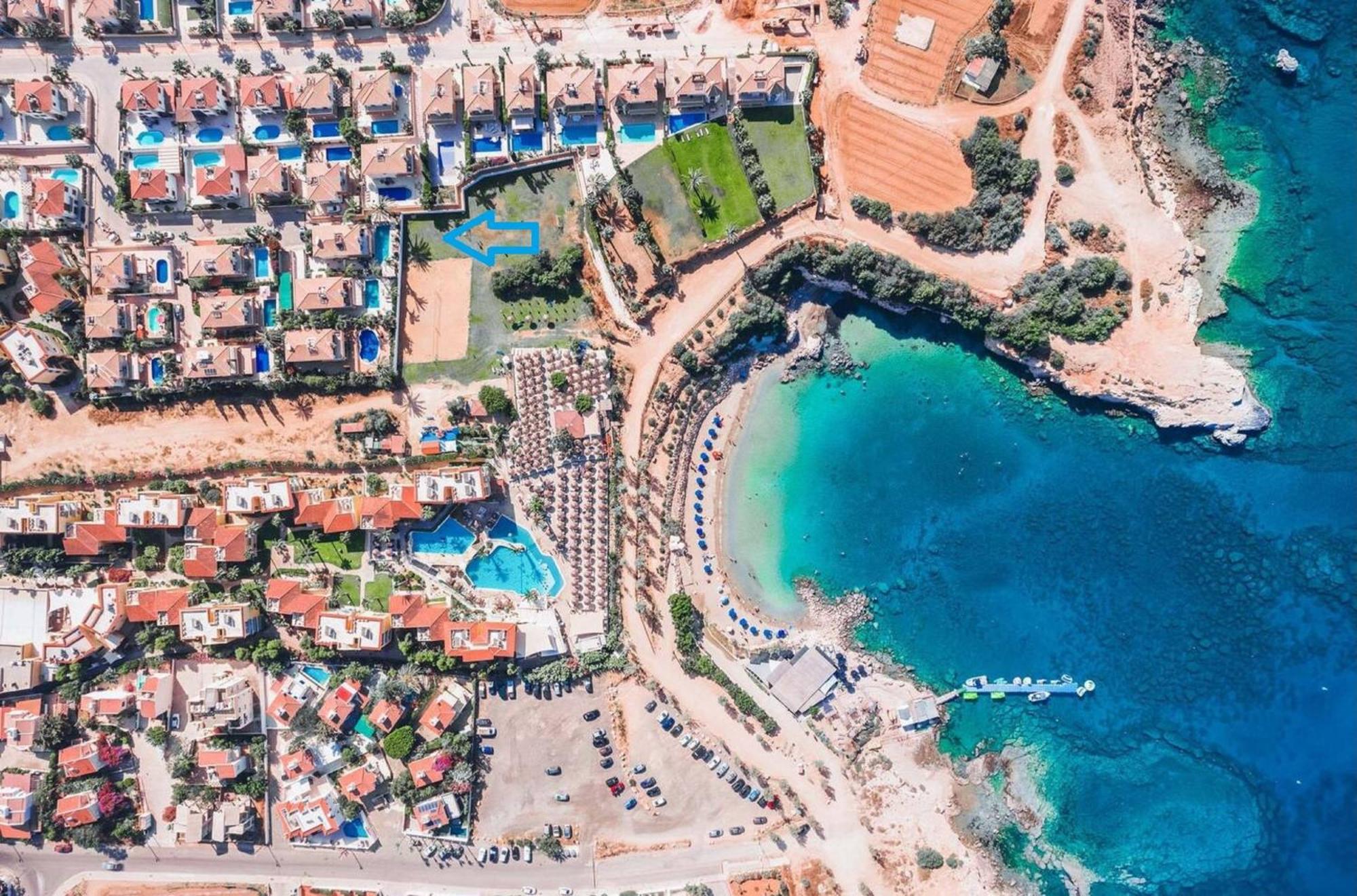 Villa Oceania - Beachfront Paralimni Exterior foto
