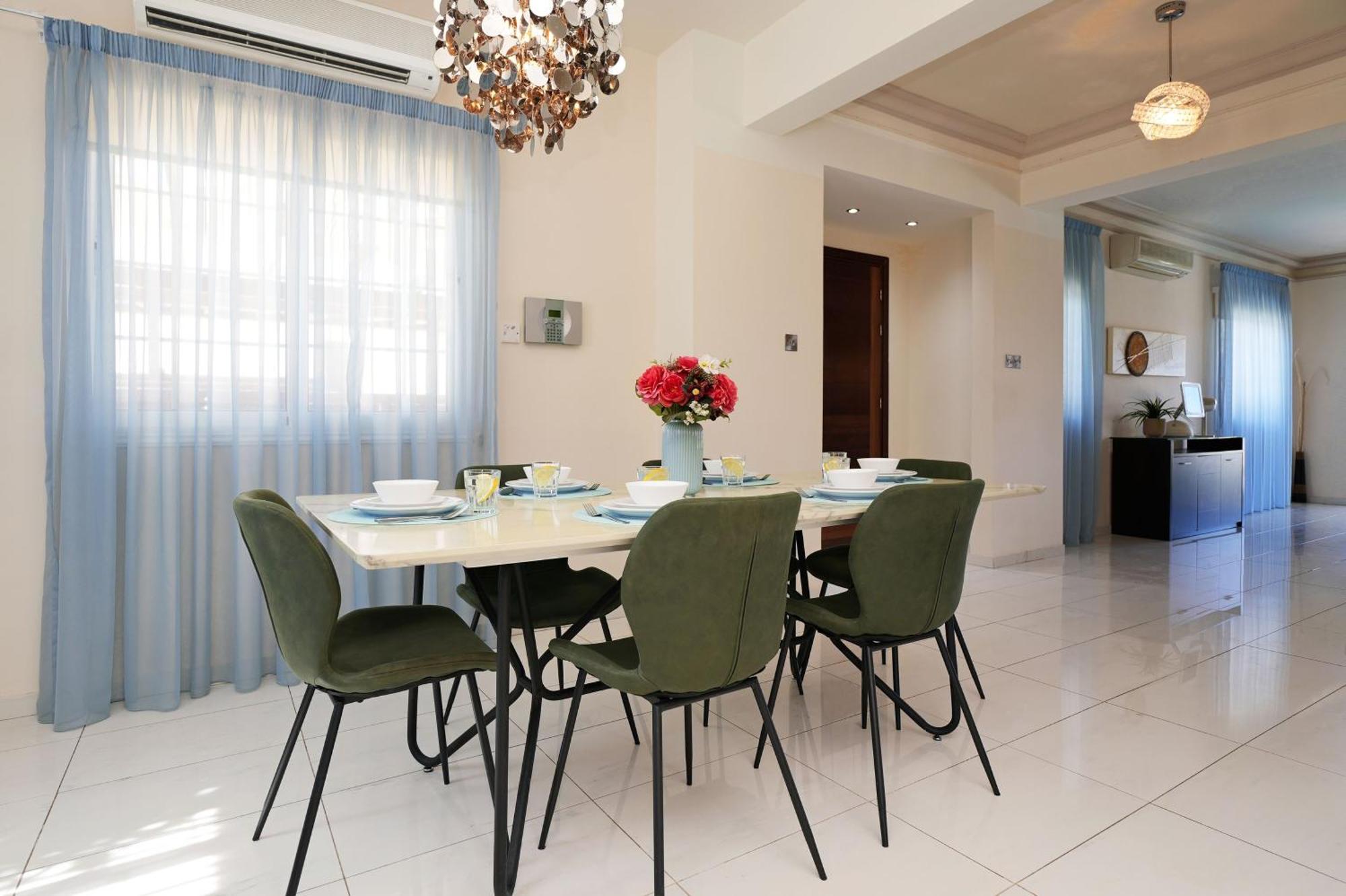 Villa Oceania - Beachfront Paralimni Exterior foto